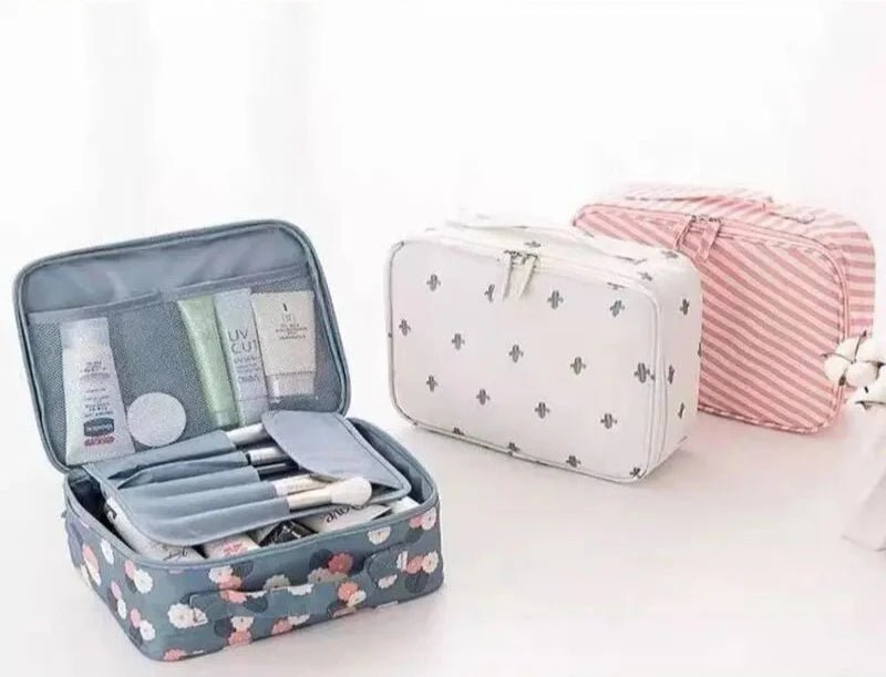 Bolsa de Maquiagem e Viagem
