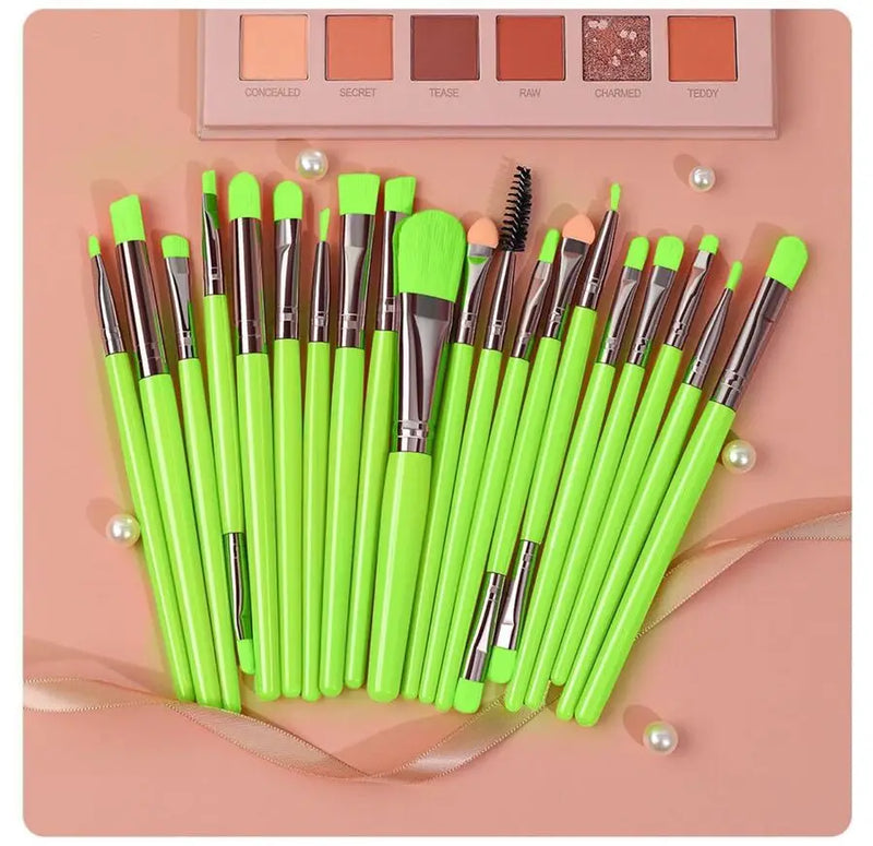 Conjunto de 20 Pinceis Profissionais Resistentes e Lindos