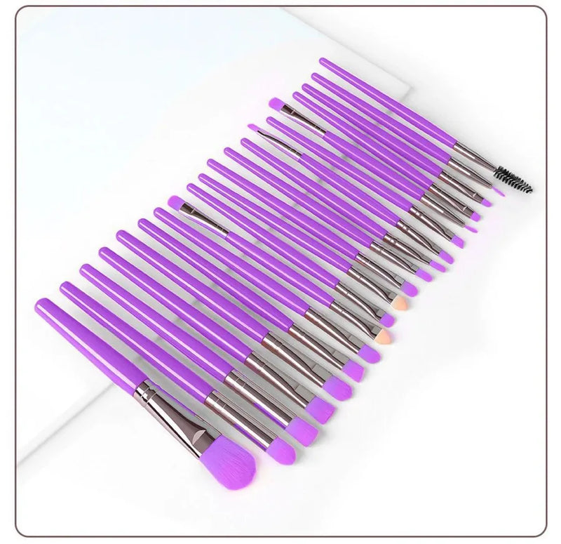 Conjunto de 20 Pinceis Profissionais Resistentes e Lindos