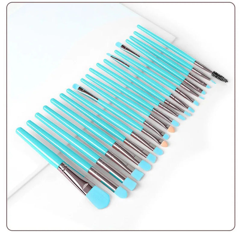 Conjunto de 20 Pinceis Profissionais Resistentes e Lindos